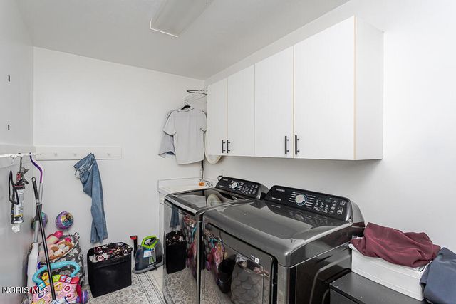 8629 St George Drive, Holland, OH 43528