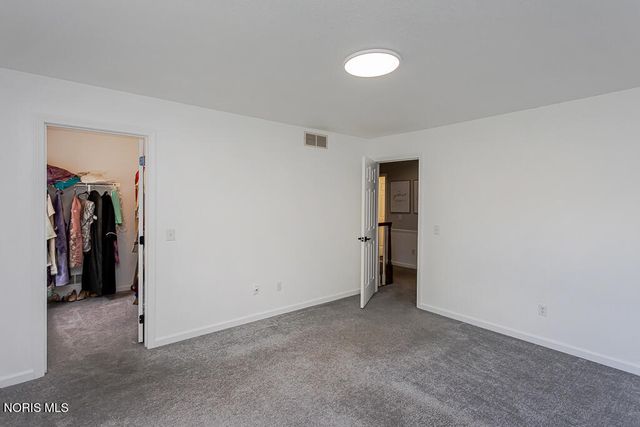 8629 St George Drive, Holland, OH 43528