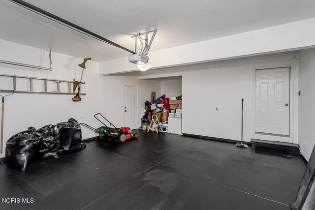 8629 St George Drive, Holland, OH 43528