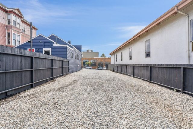 1574 Jerrold Avenue, San Francisco, CA 94124