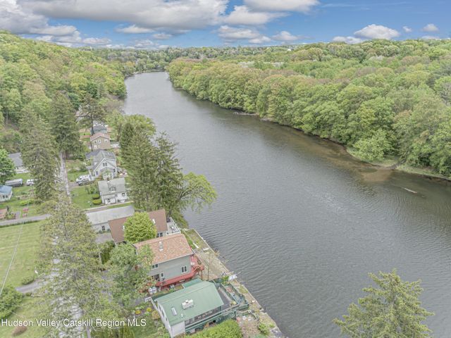 148 Esopus Creek Road, Saugerties, NY 12477