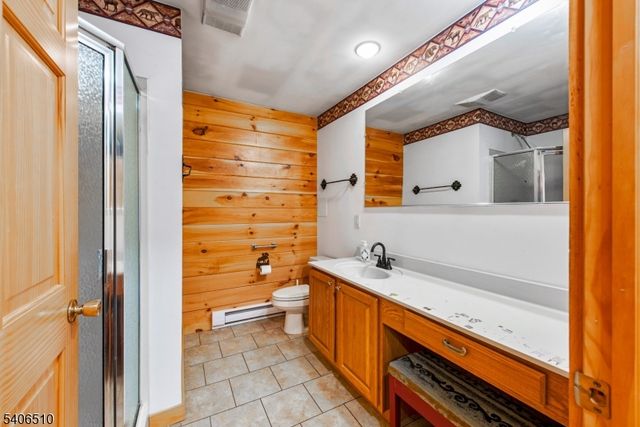 24 Steenykill Rd, Montague Twp., NJ 07827