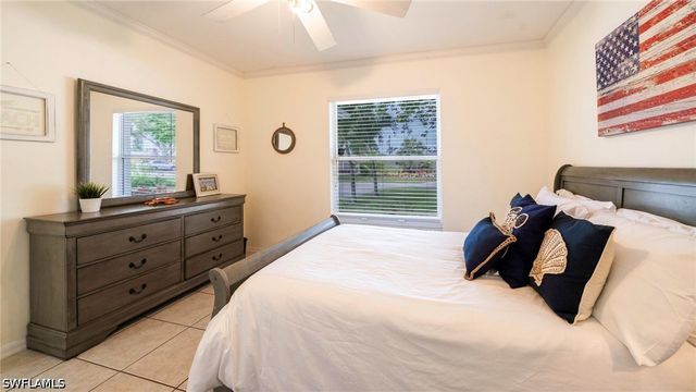 691 102nd AVE N, Naples, FL 34108