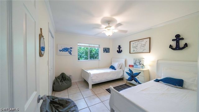 691 102nd AVE N, Naples, FL 34108