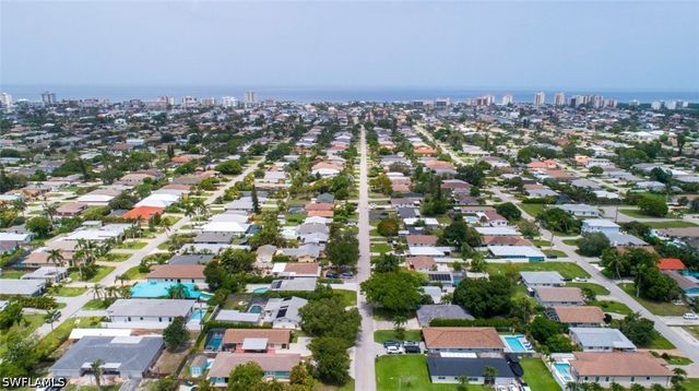 691 102nd AVE N, Naples, FL 34108