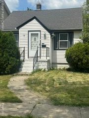 15067 Sumner, Redford, MI 48239