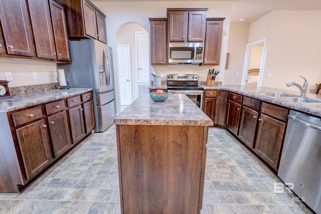 10849 Eastwood Avenue, Fairhope, AL 36532