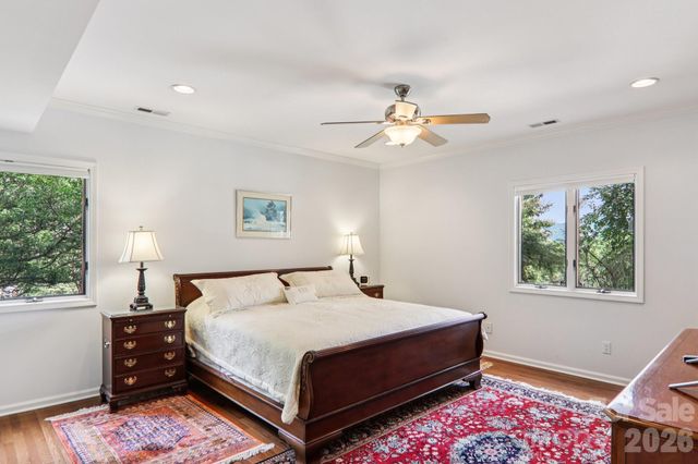 18 Thornapple Drive, Hendersonville, NC 28739