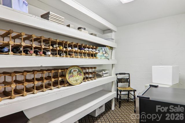 18 Thornapple Drive, Hendersonville, NC 28739