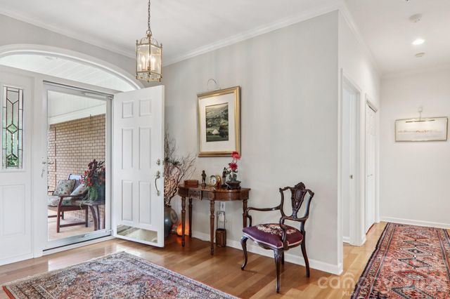 18 Thornapple Drive, Hendersonville, NC 28739