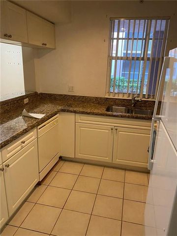 6774 W Sample Road 6774, Coral Springs, FL 33067