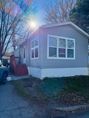 627 NE Rocky Creek Drive NE 61, Rochester, MN 55906