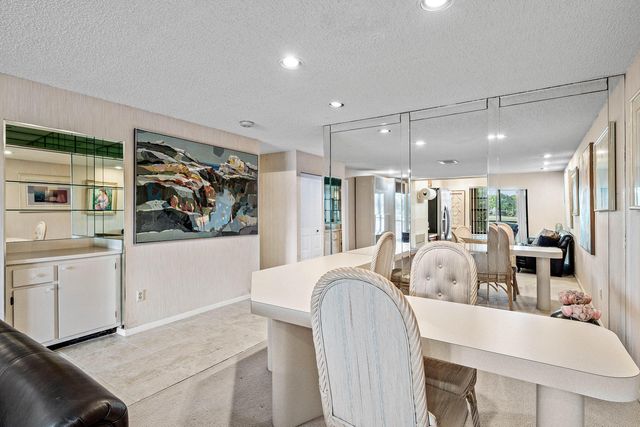 7 Southport Lane F, Boynton Beach, FL 33436