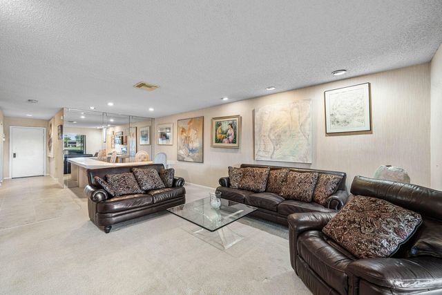 7 Southport Lane F, Boynton Beach, FL 33436