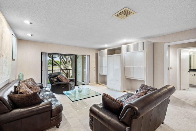 7 Southport Lane F, Boynton Beach, FL 33436