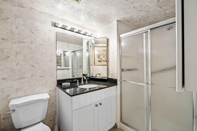 7 Southport Lane F, Boynton Beach, FL 33436