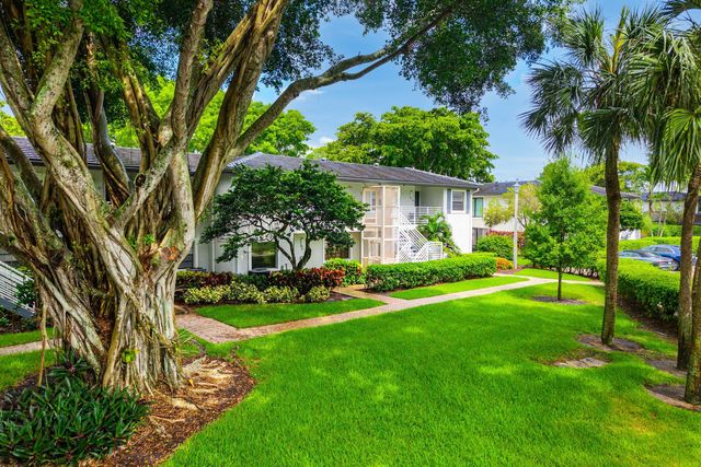 7 Southport Lane F, Boynton Beach, FL 33436