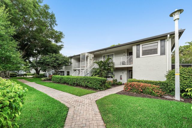 7 Southport Lane F, Boynton Beach, FL 33436