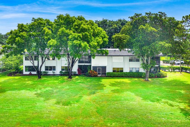 7 Southport Lane F, Boynton Beach, FL 33436