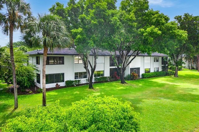 7 Southport Lane F, Boynton Beach, FL 33436