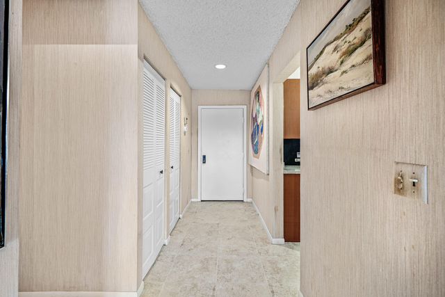 7 Southport Lane F, Boynton Beach, FL 33436