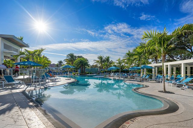 7 Southport Lane F, Boynton Beach, FL 33436
