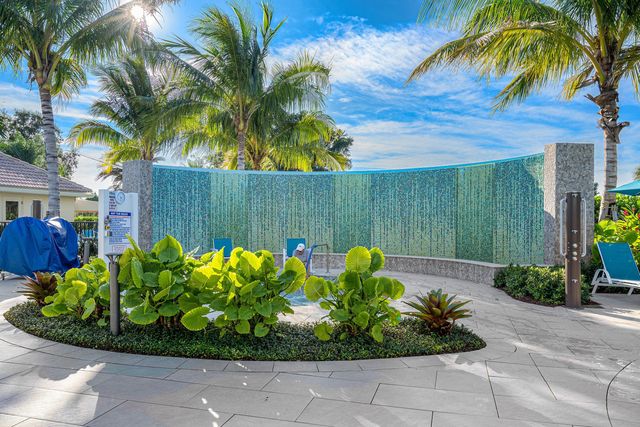 7 Southport Lane F, Boynton Beach, FL 33436