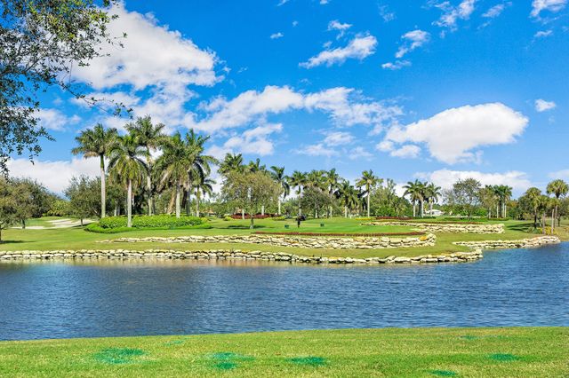 7 Southport Lane F, Boynton Beach, FL 33436
