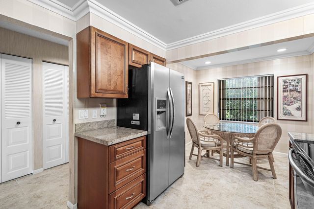 7 Southport Lane F, Boynton Beach, FL 33436