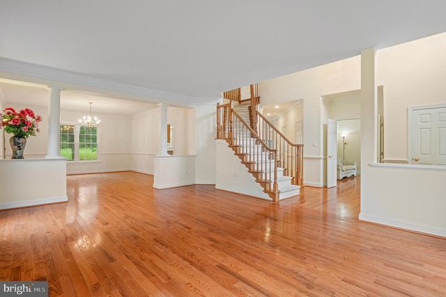 10604 MAPLECREST, Potomac, MD 20854