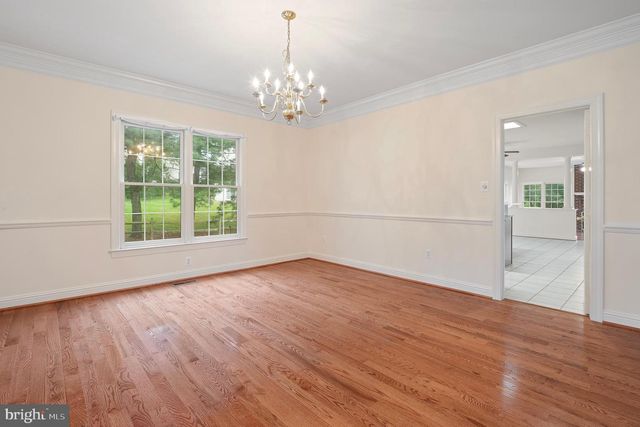 10604 MAPLECREST, Potomac, MD 20854