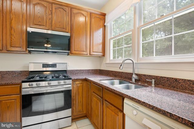 10604 MAPLECREST, Potomac, MD 20854