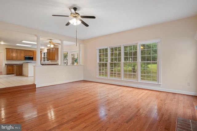 10604 MAPLECREST, Potomac, MD 20854