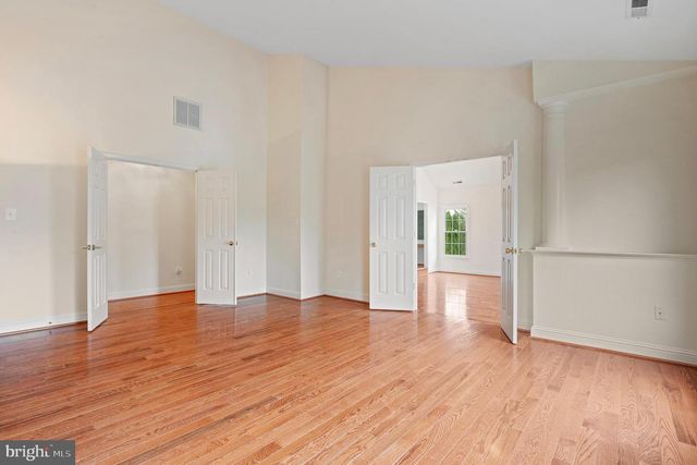 10604 MAPLECREST, Potomac, MD 20854