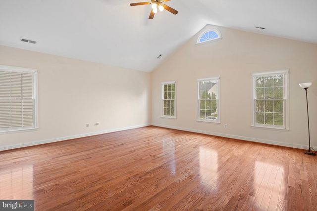 10604 MAPLECREST, Potomac, MD 20854