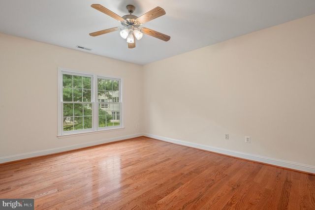 10604 MAPLECREST, Potomac, MD 20854