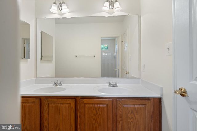 10604 MAPLECREST, Potomac, MD 20854