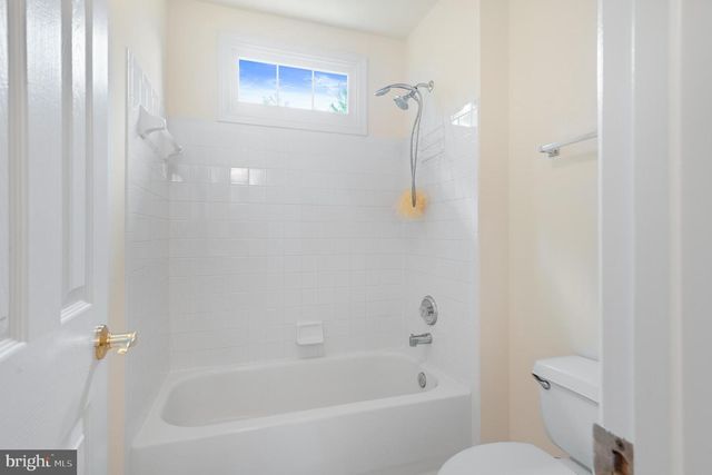 10604 MAPLECREST, Potomac, MD 20854