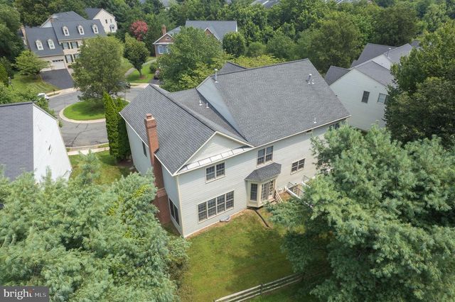 10604 MAPLECREST, Potomac, MD 20854