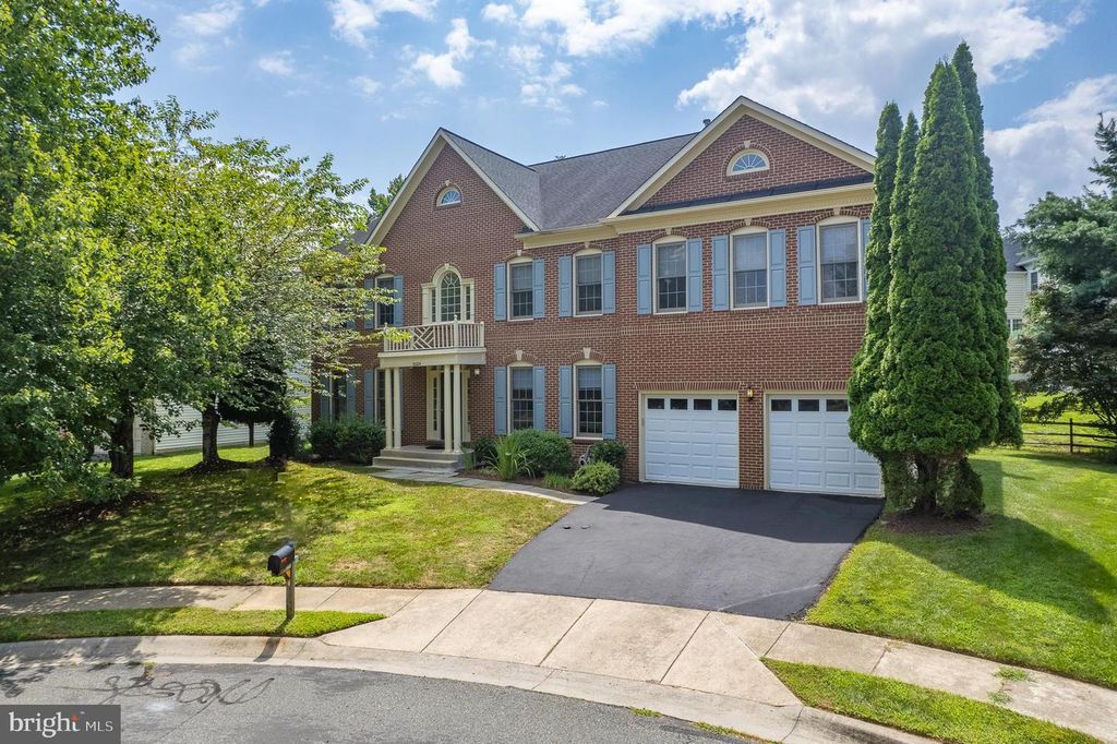 10604 MAPLECREST, Potomac, MD 20854