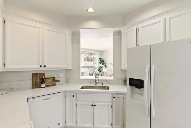 583 Shoal Circle, Redwood City, CA 94065