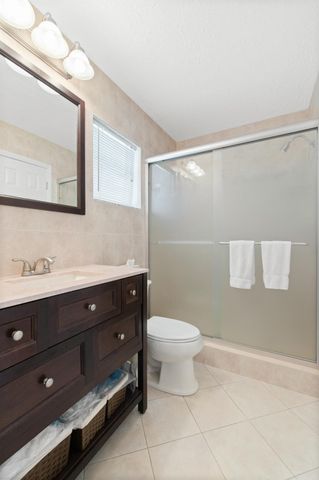 2081 SW 12th Avenue, Boynton Beach, FL 33426