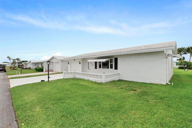 2081 SW 12th Avenue, Boynton Beach, FL 33426