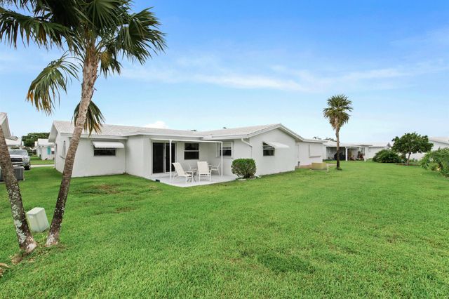 2081 SW 12th Avenue, Boynton Beach, FL 33426