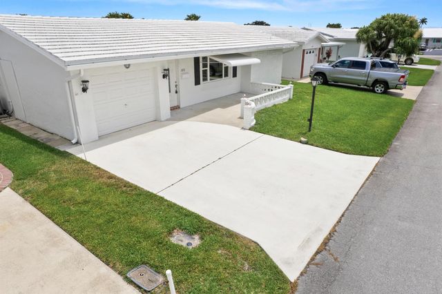 2081 SW 12th Avenue, Boynton Beach, FL 33426