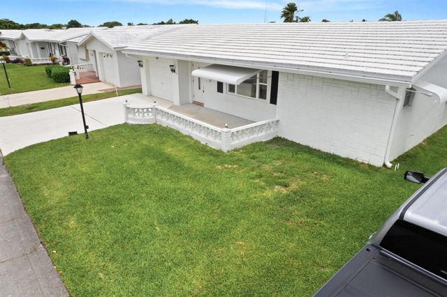2081 SW 12th Avenue, Boynton Beach, FL 33426