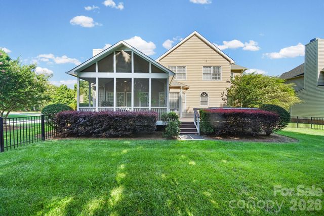 11204 Tavernay Parkway, Charlotte, NC 28262