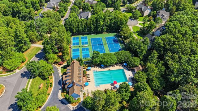 11204 Tavernay Parkway, Charlotte, NC 28262