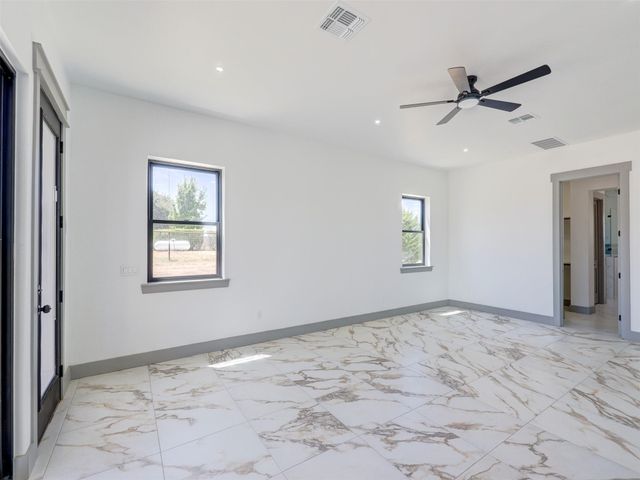 120 Lantana Bud TRL, Liberty Hill, TX 78642
