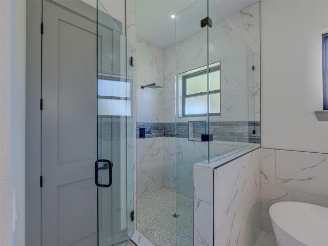 120 Lantana Bud TRL, Liberty Hill, TX 78642
